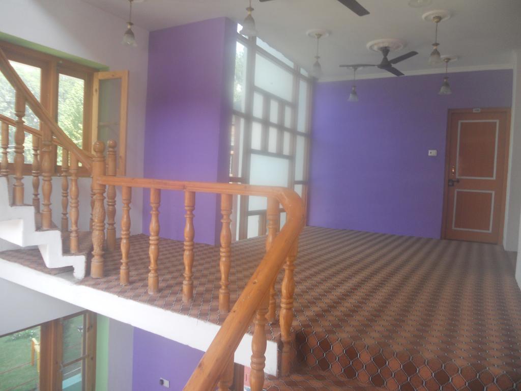 Hotel Royale Jannat Srinagar  Luaran gambar